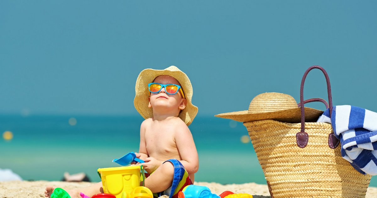 Accessoires pour bébé indispensable à la plage